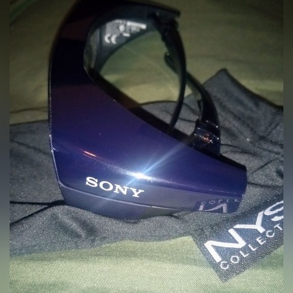 SONY 3D TV Glasses - Picture 3 of 8